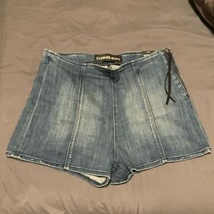 Express jean shorts size 8